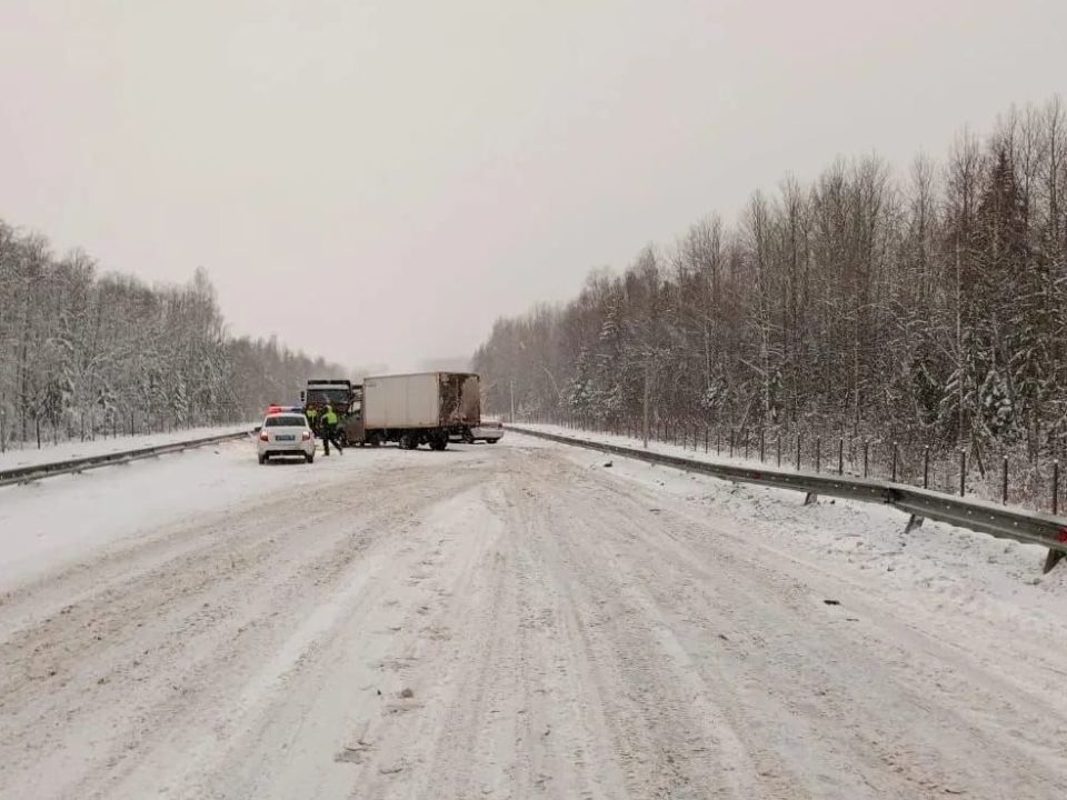 В Шекснинском округе произошло ДТП с участием 3 автомобилей