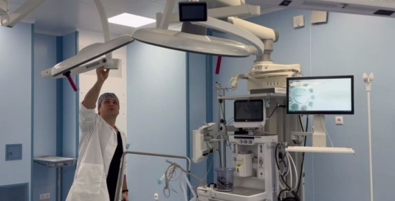 Череповецкие врачи спасли пациента с множественными ранениями после взрыва мины