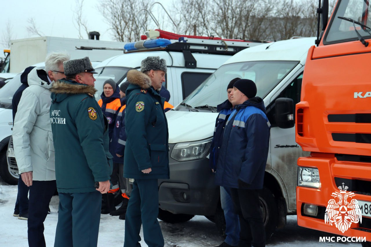 В Вологде прошли командно-штабные учения и смотр готовности сил и средств региона к зимним рискам В Вологде прошли командно-штабные учения и смотр готовности сил и средств региона к зимним рискам