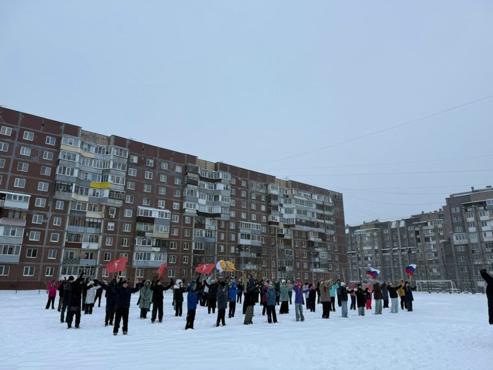 В Череповце состоялось торжественное открытие пришкольного стадиона школы №7
