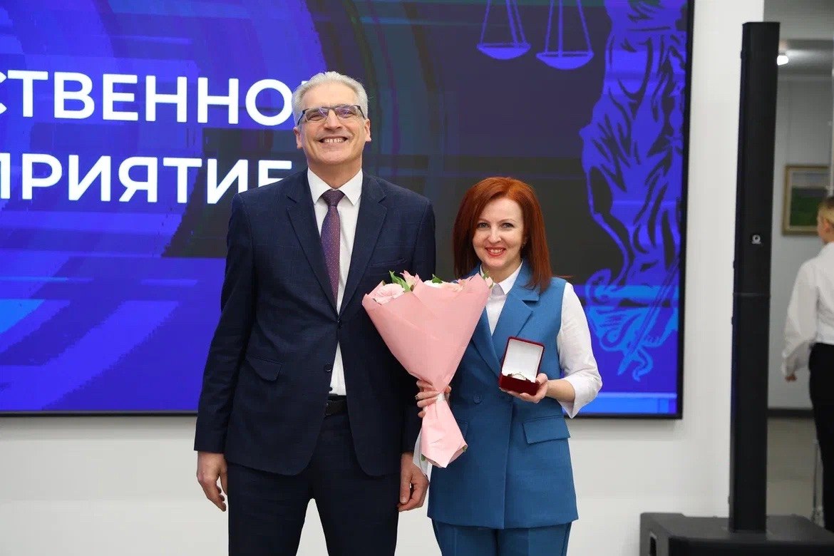 На Вологодчине назвали имена лучших юристов региона На Вологодчине назвали имена лучших юристов региона