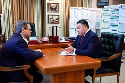 Полномочный представитель президента РФ в СЗФО Игорь Руденя высоко оценил социальную и экономическую политику Вологодской области во время встречи с губернатором Георгием Филимоновым