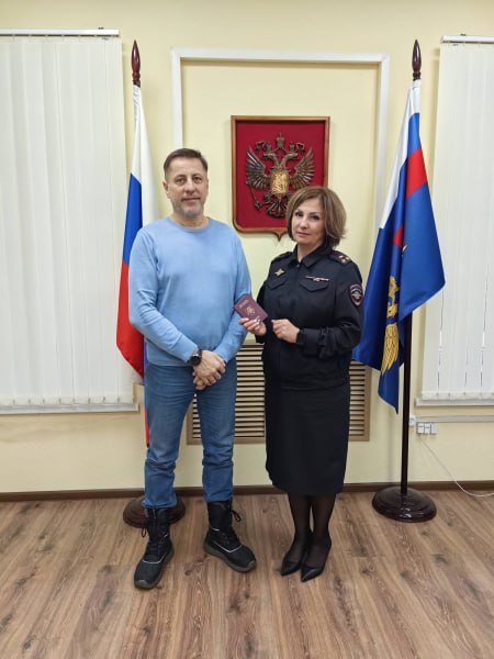 В Управлении по вопросам миграции состоялось вручение иностранным гражданам разрешения на временное проживание и свидетельства участника Государственной программы по оказанию содействия добровольному переселению В Управлении по вопросам миграции состоялось вручение иностранным гражданам разрешения на временное проживание и свидетельства участника Государственной программы по оказанию содействия добровольному переселению