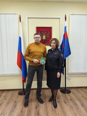 В Управлении по вопросам миграции состоялось вручение иностранным гражданам разрешения на временное проживание и свидетельства участника Государственной программы по оказанию содействия добровольному переселению