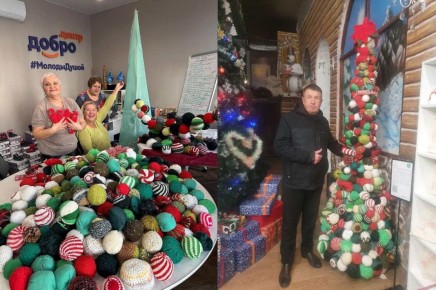 Крымские «серебряные волонтёры» создали особенный подарок для Деда Мороза — большую вязаную эко-ёлку