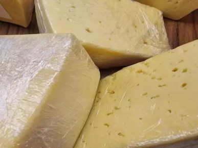 Что будет, если каждый день есть сыр: неожиданный эффект для здоровья и фигуры, о котором молчат врачи