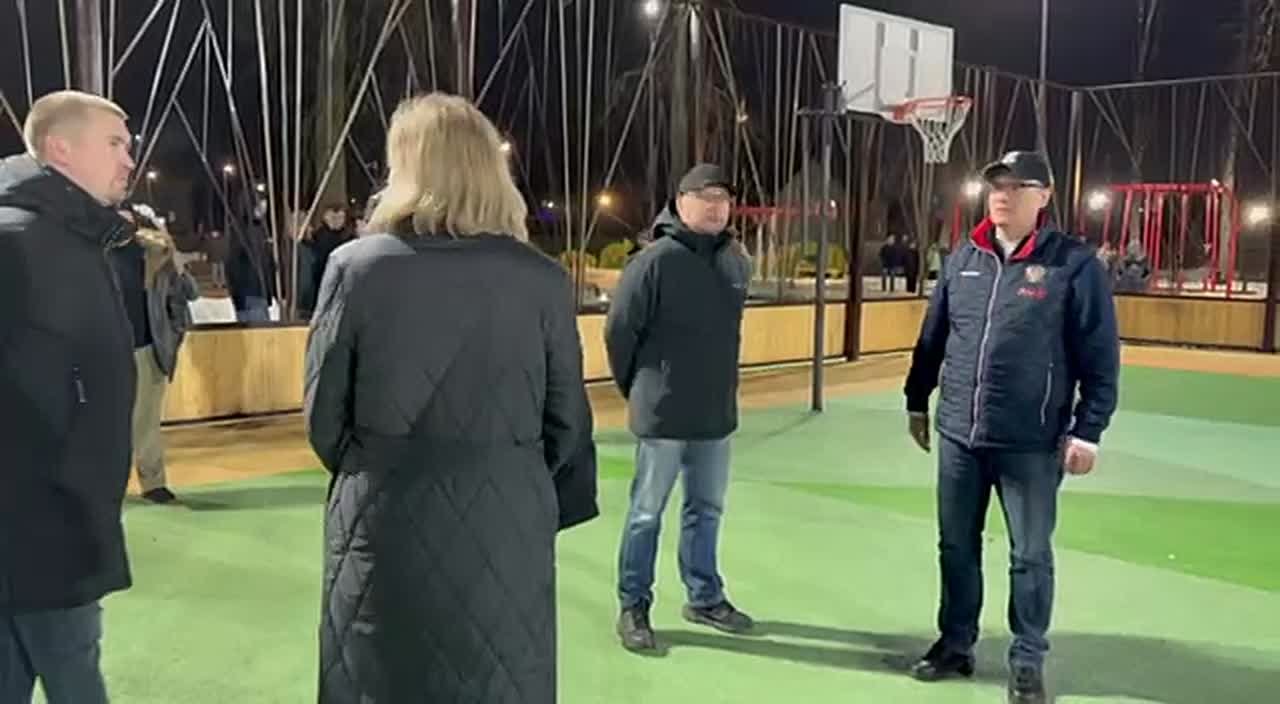 Во время визита в Грязовецкий округ губернатор заехал в обновленный парк Обнорского