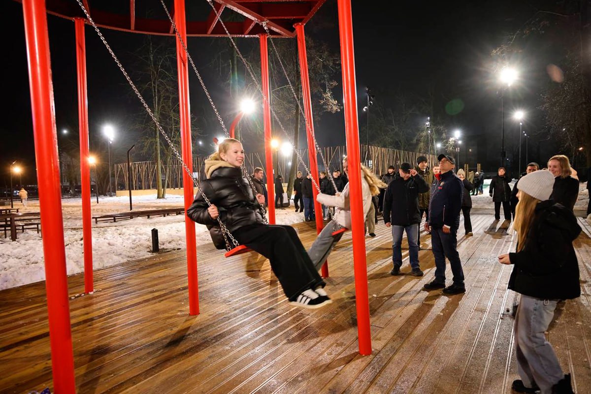 В Грязовце открыли творческий парк Обнорского с зонами для спорта и отдыха В Грязовце открыли творческий парк Обнорского с зонами для спорта и отдыха