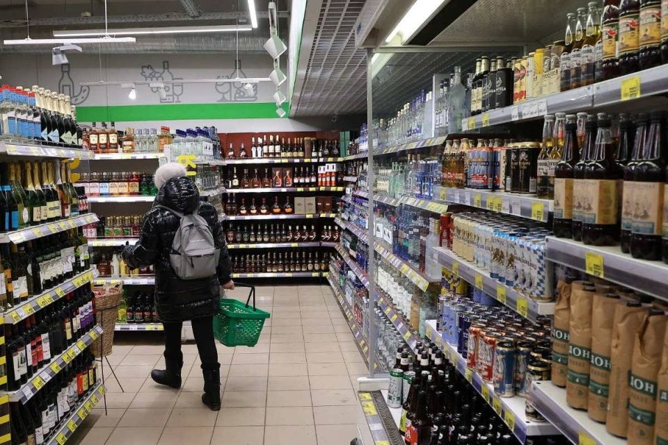 На сегодняшний день в Вологодской области 457 алкомаркетов из 610 работавших закрылись, прекратили продажу алкоголя или сменили формат