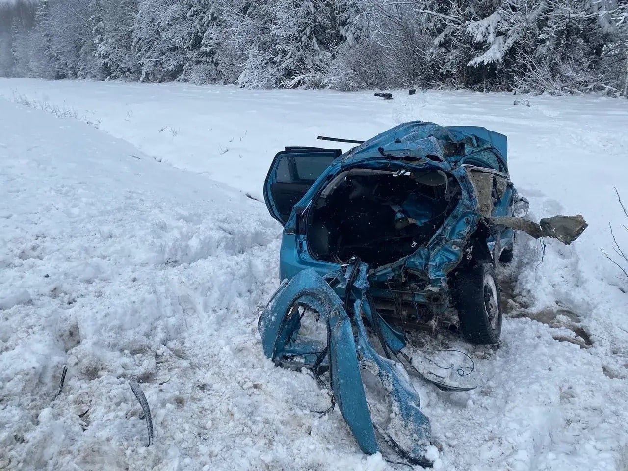 Три человека погибли в ДТП в Шекснинском округе Три человека погибли в ДТП в Шекснинском округе