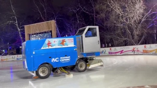 Каток на площади Революции в Вологде готовится к открытию