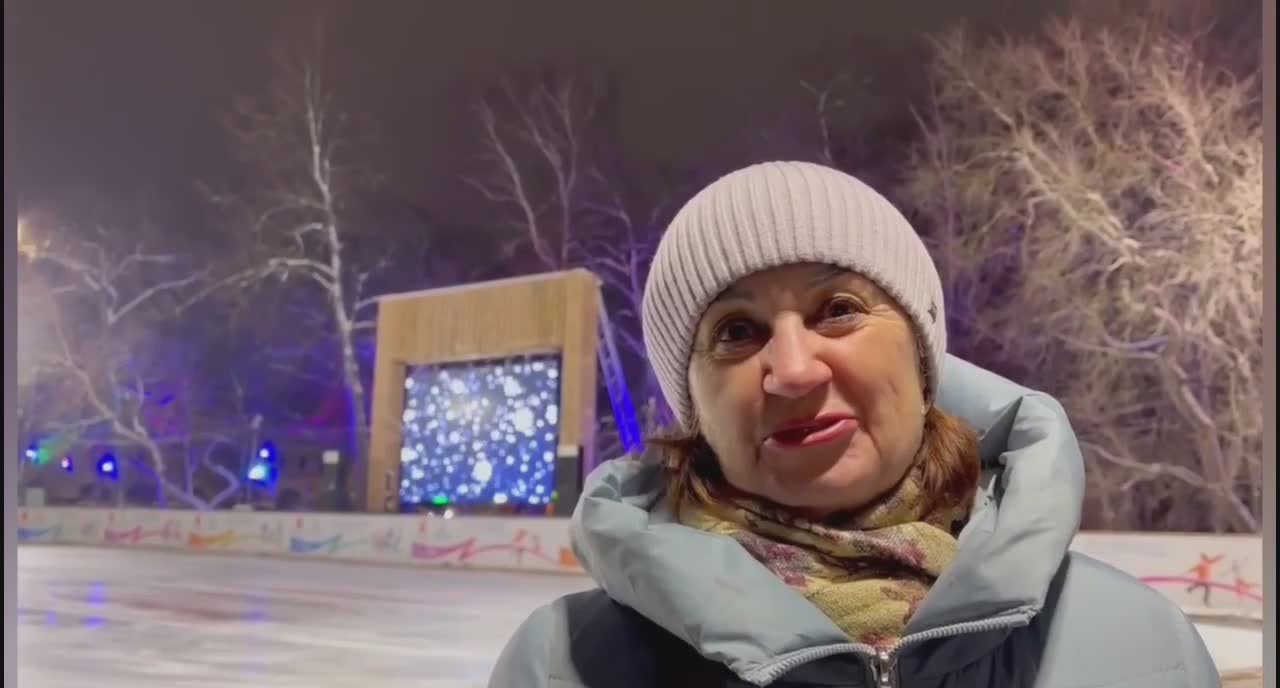 С минуты на минуту в Вологде откроется бесплатный каток «Зимняя сказка» на площади Революции