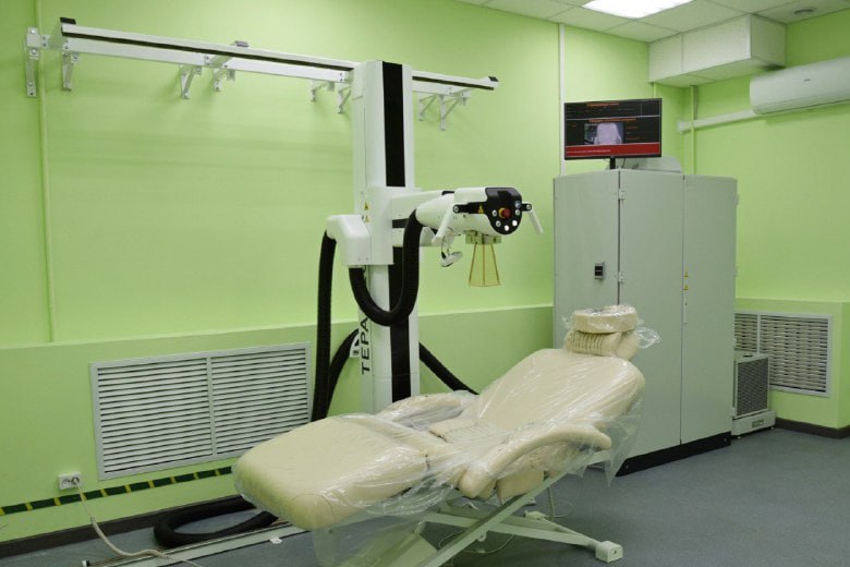 В отделении радиотерапии онкологического центра Вологодской областной клинической больницы №2 (ВОКБ №2) начал работу современный рентгенотерапевтический аппарат «Терад 200» для лечения рака кожи