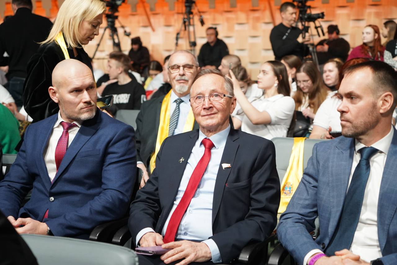 Поддержать Вологду в Национальный центр «Россия» прибыли российские звёзды: Поддержать Вологду в Национальный центр «Россия» прибыли российские звёзды: