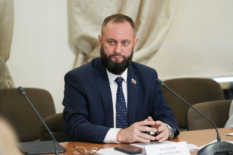 Депутаты ЗСО предложили направлять часть штрафов за нарушения требований к содержанию животных на оплату чипирования собак Депутаты ЗСО предложили направлять часть штрафов за нарушения требований к содержанию животных на оплату чипирования собак