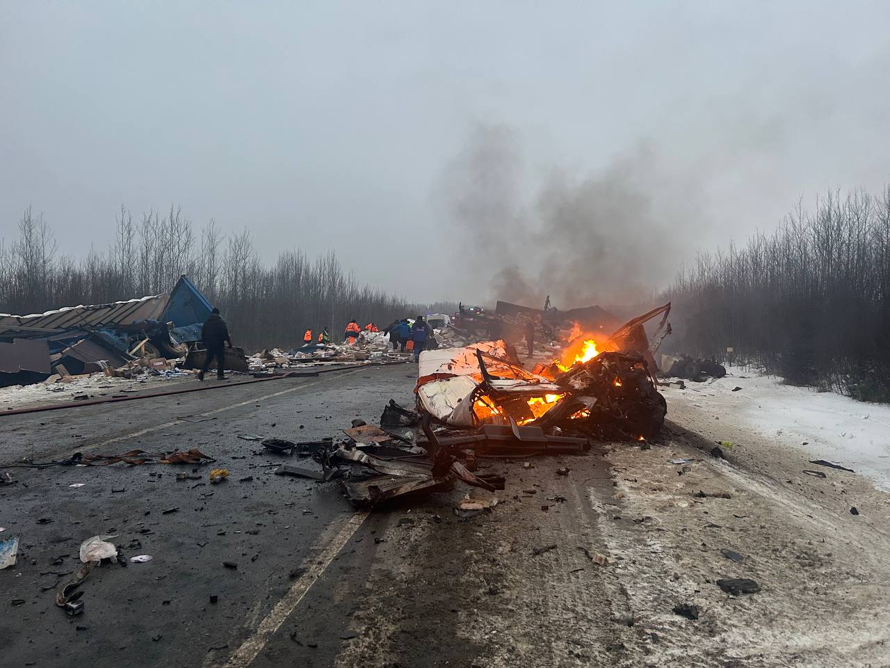 В Грязовецком округе в результате ДТП погиб водитель грузовика, двое пострадали В Грязовецком округе в результате ДТП погиб водитель грузовика, двое пострадали