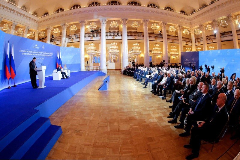 Роман Заварин: «Система образования в России должна трансформироваться с акцентом на развитие компетенций и поддержку ребёнка» Роман Заварин: «Система образования в России должна трансформироваться с акцентом на развитие компетенций и поддержку ребёнка»