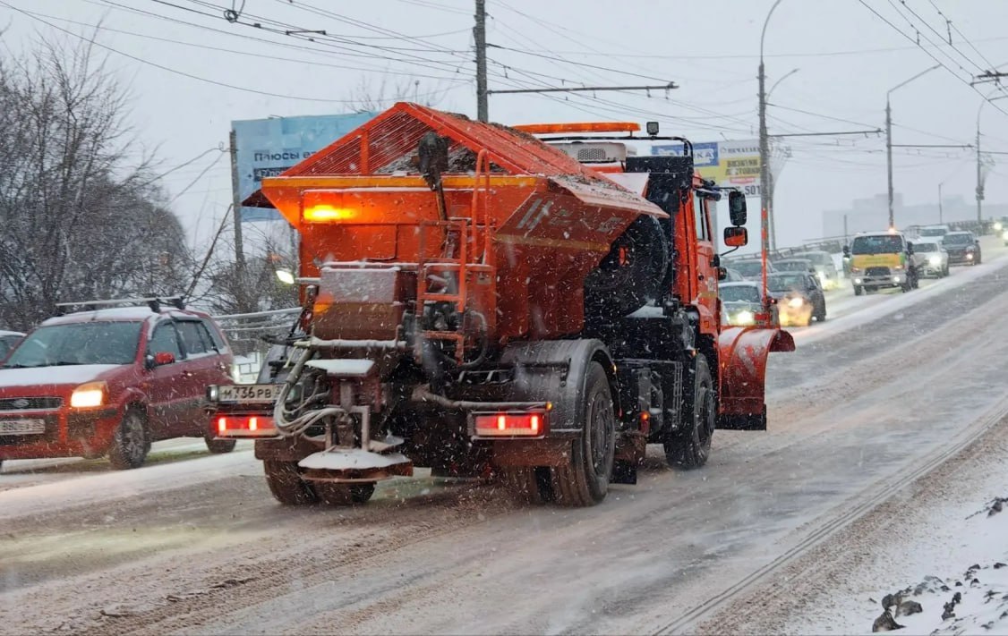 Вологда и Череповец мобилизовали силы для оперативной уборки городов от снега