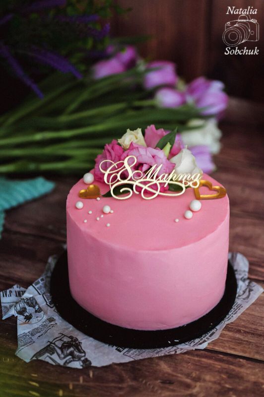 Праздничный торт «Клубничный лимонад»: восхитительное лакомство к 8 марта