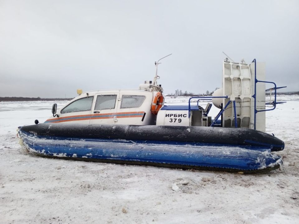 В Великом Устюге возобновили работу речной переправы на Заречную сторону