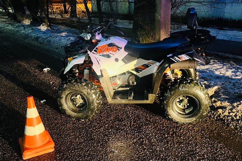 Пострадавшего в ДТП с квадроциклом мужчину доставили из Сокола в Вологду