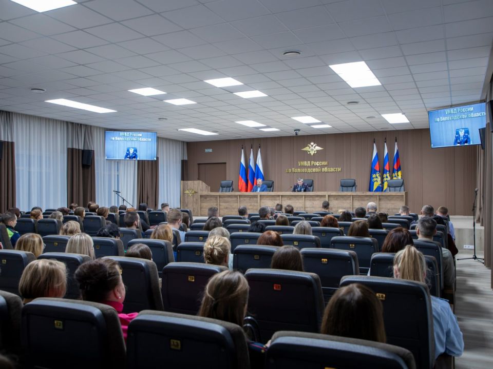 В УМВД России по Вологодской области прошел единый день государственно-правового информирования