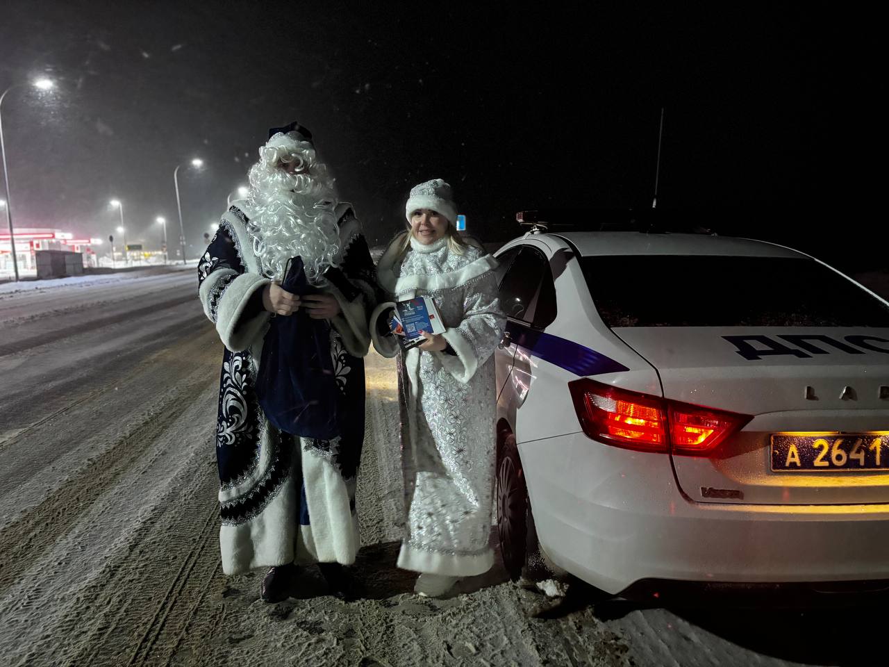 Благотворительная акция «Елка желаний» проходит ежегодно по всей стране Благотворительная акция «Елка желаний» проходит ежегодно по всей стране