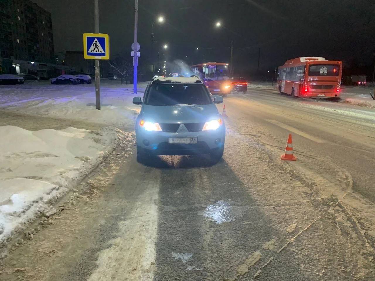 Пожилая женщина и девочка-подросток попали под колёса иномарок в Вологде и Череповце Пожилая женщина и девочка-подросток попали под колёса иномарок в Вологде и Череповце