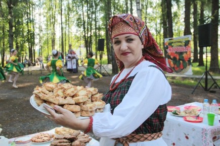 Тотьма зовет на огурцы и сиченики: местную кухню сделают туристическим брендом