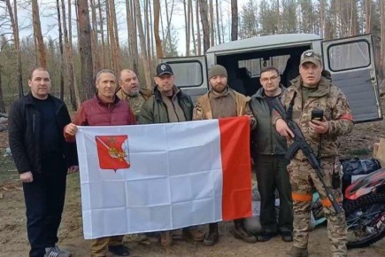 «Служить и помогать»: Михаил Ананьин посетил зону СВО