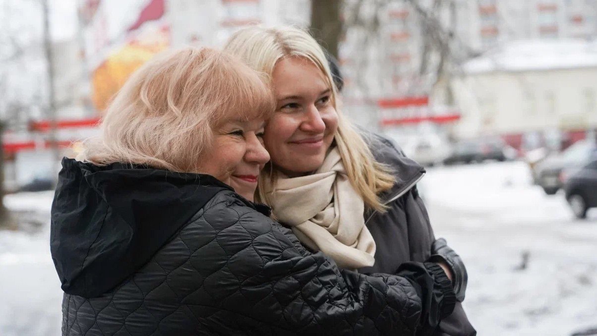 Марина Денисова: «Наших бойцов ждёт целый вал праздничных посылок из Вологды» Марина Денисова: «Наших бойцов ждёт целый вал праздничных посылок из Вологды»