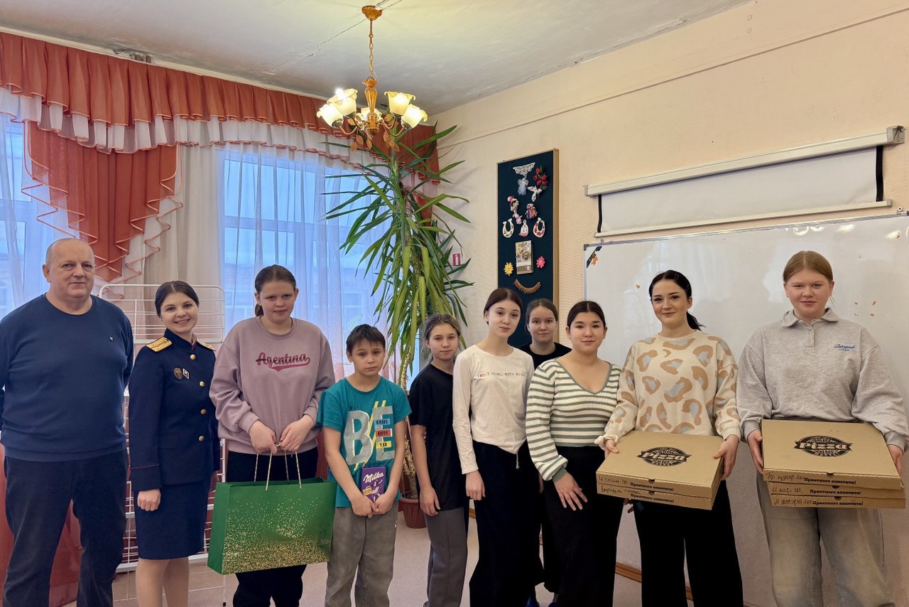 Инспектор следственного управления (по взаимодействию с общественностью по электронным каналам связи) посетила Харовский центр помощи детям, оставшимся без попечения родителей