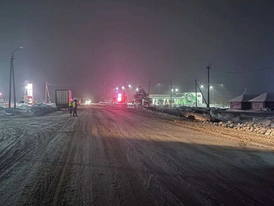 Водитель автомобиля пострадал в ДТП в Тотемском округе Водитель автомобиля пострадал в ДТП в Тотемском округе
