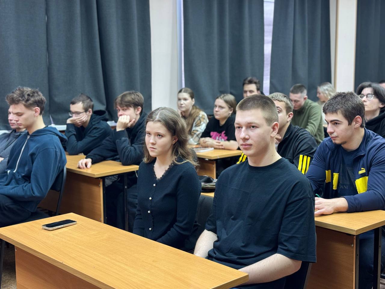 Полицейские Вологды познакомили студентов с преимуществами службы в органах внутренних дел Полицейские Вологды познакомили студентов с преимуществами службы в органах внутренних дел