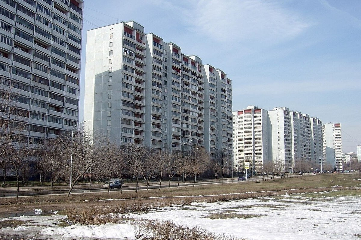 Одна из улиц в микрорайоне Южное Медведково в Москве названа в честь реки Сухоны, которая протекает в Вологодской области