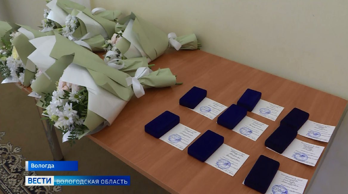 Государственные награды вручили вологодским матерям