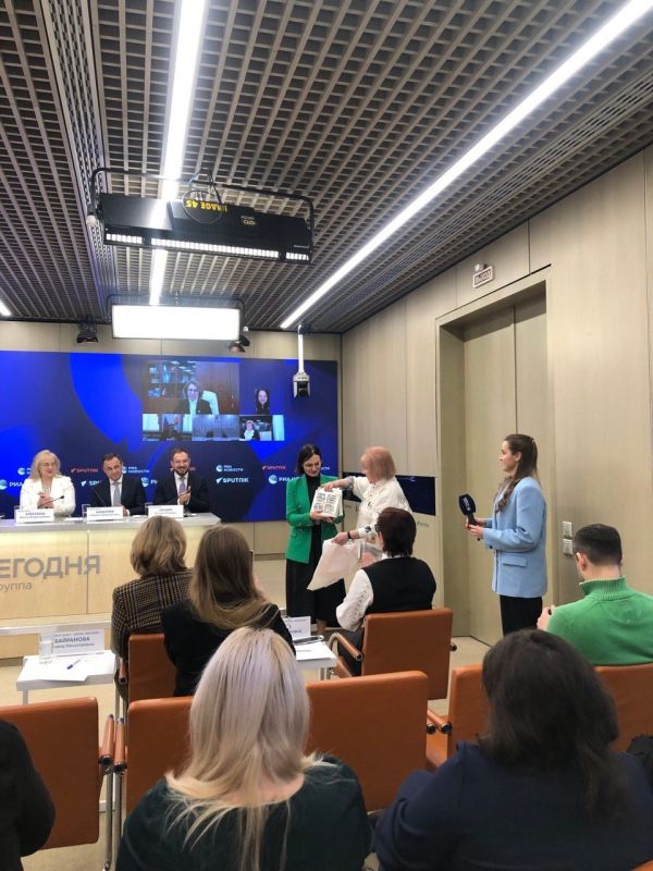 ������ �������� ������� ������� � ������� �����-�����������, ����������� ������ ��������� �������������� ����� � ����� ���������� ��������� ����������� �����