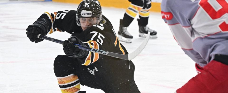 Хоккейная «Северсталь» с крупным счётом уступила «Спартаку»