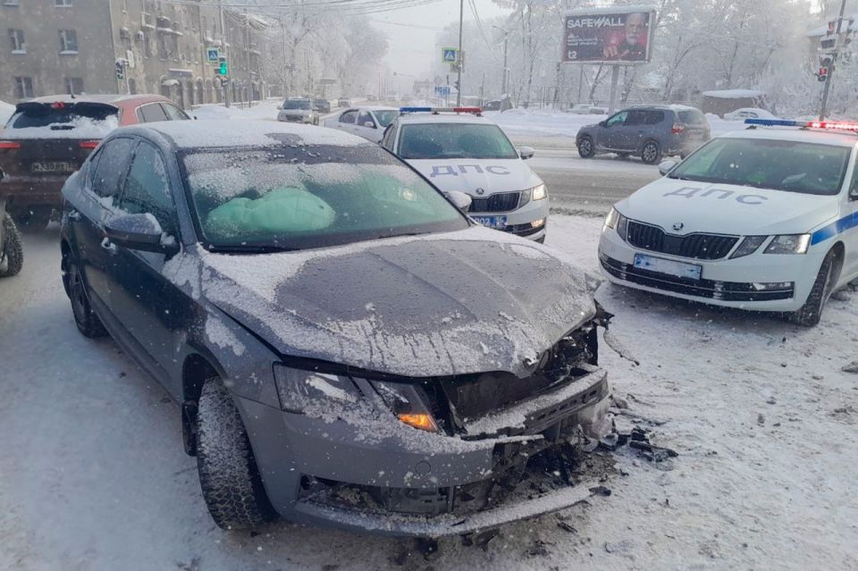Двухлетняя девочка пострадала в лобовом ДТП в Череповце