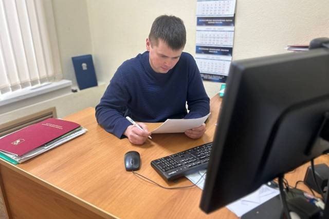 Максим Выдров проработал вопрос с предоставлением вологжанину путевки на санаторно-курортное лечение