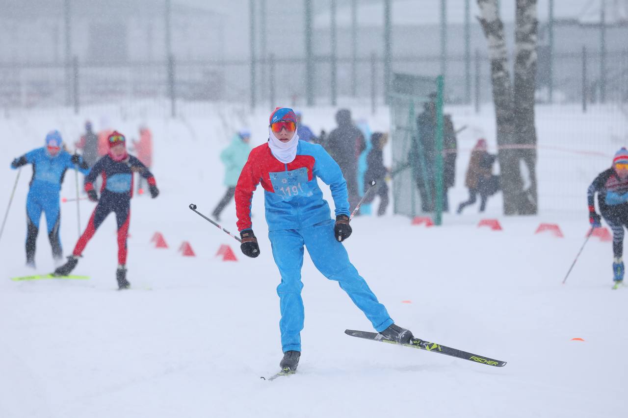 Около 10 тысяч вологжан поучаствовали в «Лыжне России» Около 10 тысяч вологжан поучаствовали в «Лыжне России»