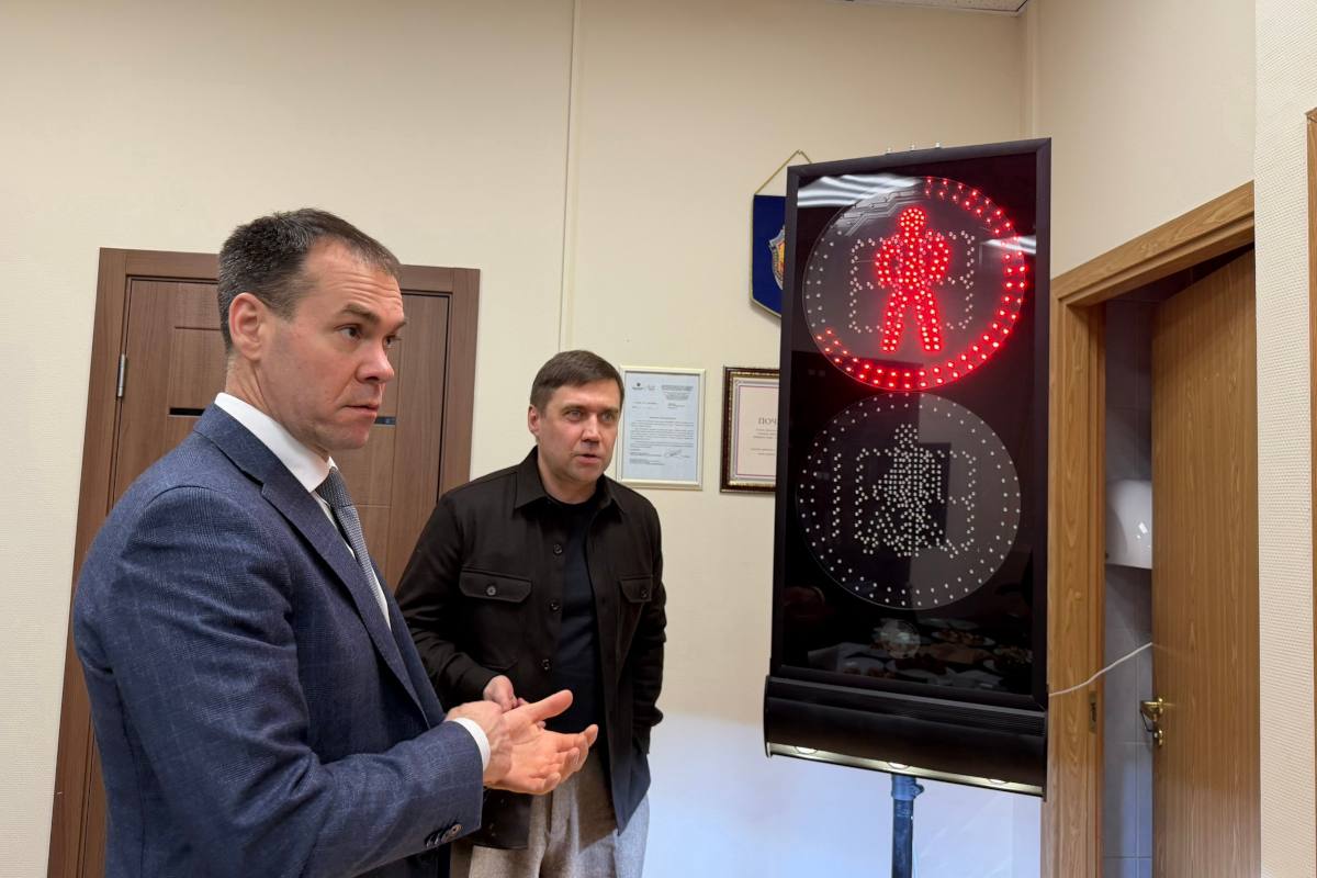 Светофоры в Вологде украсит «птица счастья», а на дороге будет лазерная разметка Светофоры в Вологде украсит «птица счастья», а на дороге будет лазерная разметка