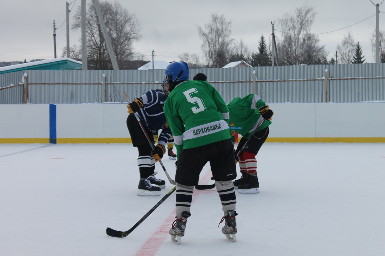 Полицейские Верховажья приняли участие в турнире по хоккею Полицейские Верховажья приняли участие в турнире по хоккею
