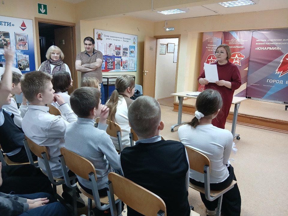 В рамках патриотической акции «Неделя мужества» сотрудники Управления по контролю за оборотом наркотиков УМВД России по Вологодской области провели мероприятия в образовательных организациях г. Вологды