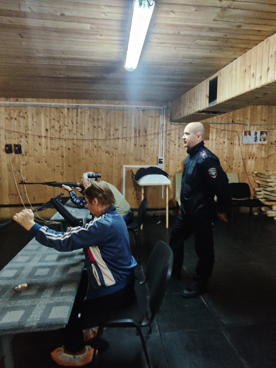 В Тотьме прошли соревнования среди ветеранов ОВД и действующих сотрудников полиции В Тотьме прошли соревнования среди ветеранов ОВД и действующих сотрудников полиции