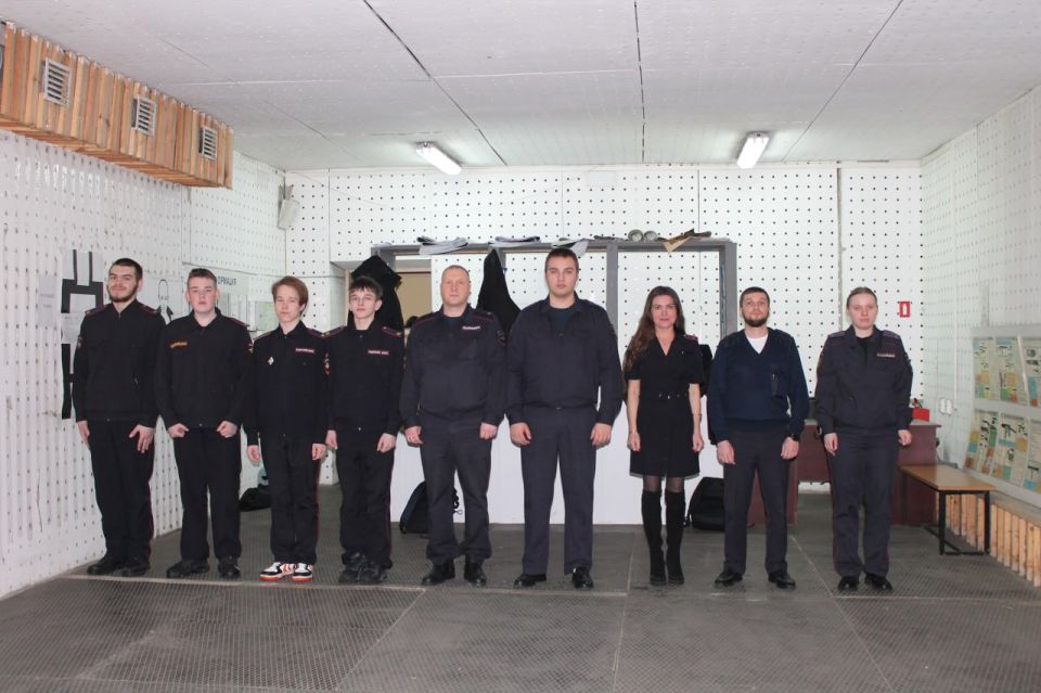 В Бабаево в рамках акции «Неделя мужества» прошли соревнования по стрельбе из пневматической винтовки