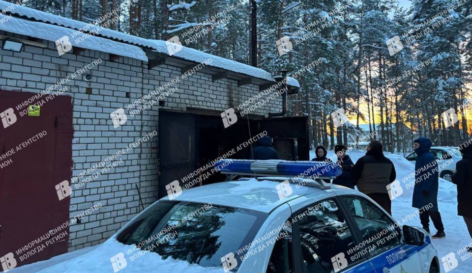 По поручению прокурора Вологодской области Андрея Тимошичева прокуратурой Бабаевского района организована проверка по факту гибели нескольких людей во время пожара, который произошел 21 февраля в гаражном боксе на улице...