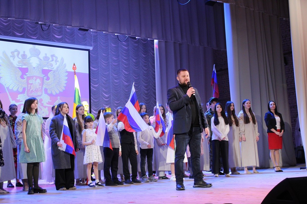 Накануне Дня защитника Отечества в селе Федотово состоялся масштабный благотворительный вечер «Защитники света прошлого и настоящего» Накануне Дня защитника Отечества в селе Федотово состоялся масштабный благотворительный вечер «Защитники света прошлого и настоящего»