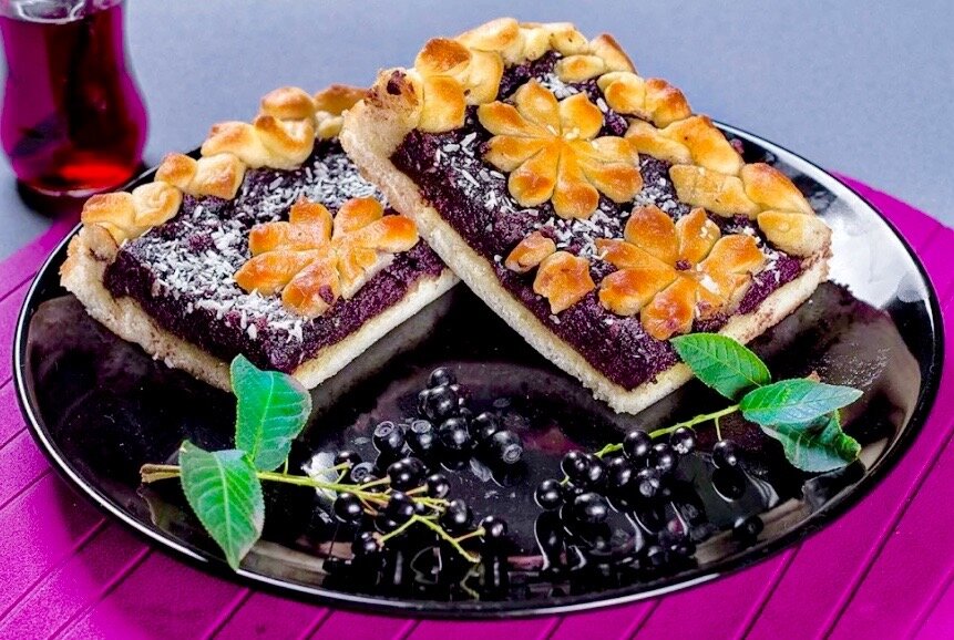 Вкусные десерты из черной смородины: новые идеи для выпечки