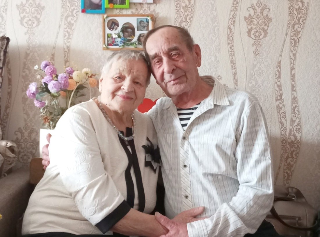 Супруги Спиридоновы из Вытегры отметили 65-летие супружеской жизни
